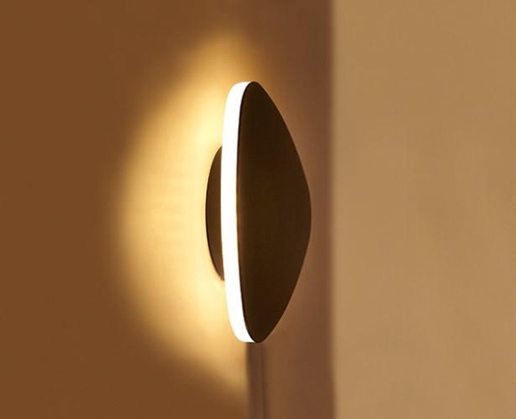 Настенный светодиодный светильник Italline IT02-014 black Настенный светодиодный светильник Italline IT02-014 black