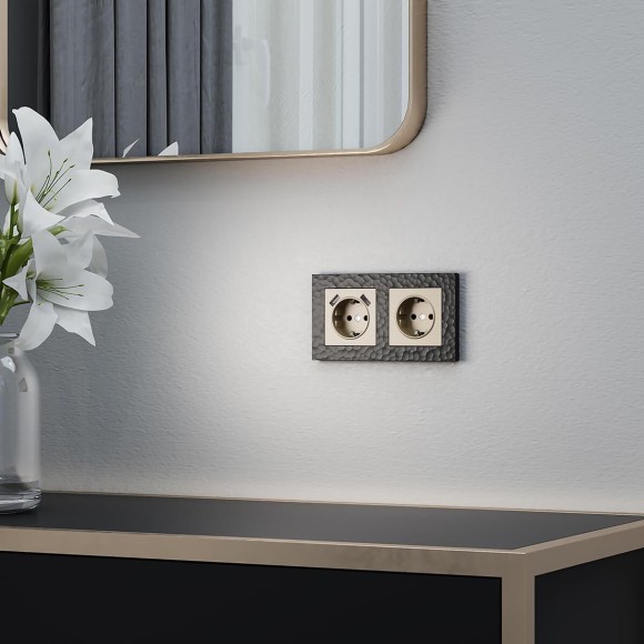 Розетка с заземлением и шторками Werkel шампань W1171111 4690389157387 Розетка с заземлением и шторками Werkel шампань W1171111 4690389157387