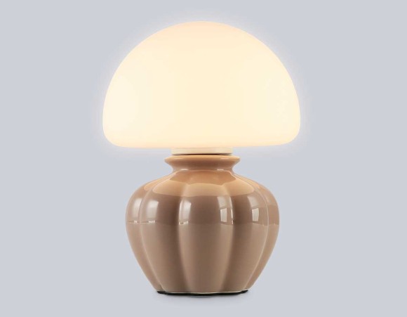 Настольная лампа Ambrella Light HIGH LIGHT LH53247 Настольная лампа Ambrella Light HIGH LIGHT LH53247