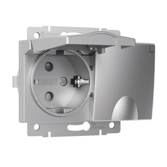 Розетка двойная влагозащищенная с заземлением с защитной крышкой и шторками Werkel серебряный W1172206 4690389178085 Розетка двойная влагозащищенная с заземлением с защитной крышкой и шторками Werkel серебряный W1172206 4690389178085