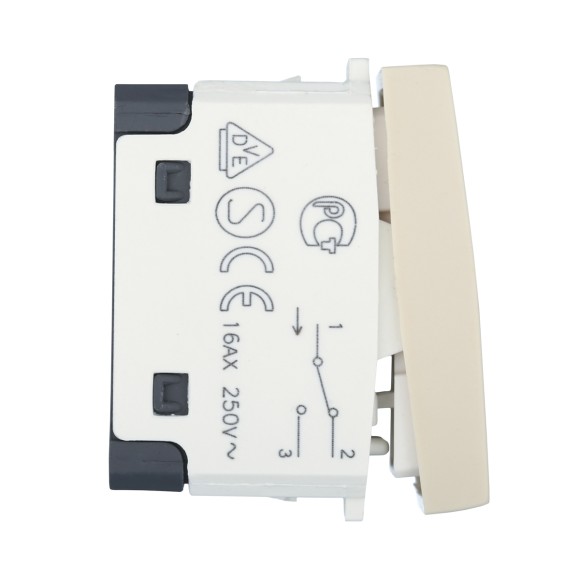 Переключатель LK Studio с двух мест 45х22,5мм (схема 6) 16 A, 250 B (бежевый) LK45 850201-1