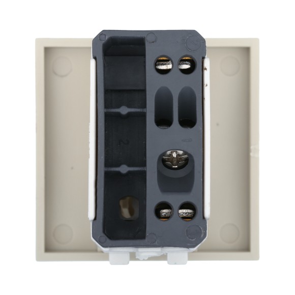 Переключатель LK Studio с двух мест 45х45мм (схема 6) 16 A, 250 B (бежевый) LK45 850801-1 Переключатель LK Studio с двух мест 45х45мм (схема 6) 16 A, 250 B (бежевый) LK45 850801-1