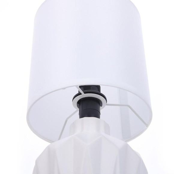 Настольная лампа Lumion Moderni Origamia 8226/1T Настольная лампа Lumion Moderni Origamia 8226/1T