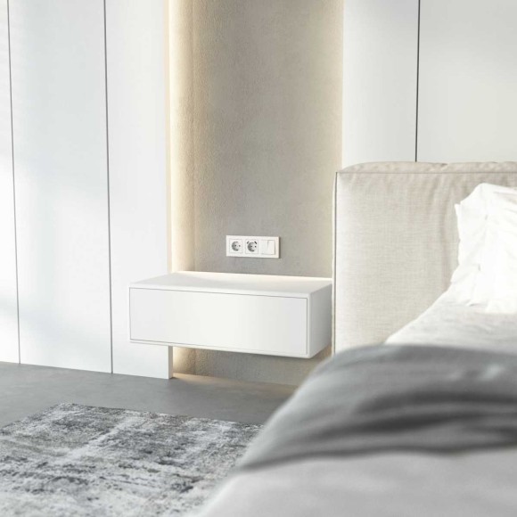 Розетка Werkel Hammer с заземлением и шторками белый W1271101 4690389162817